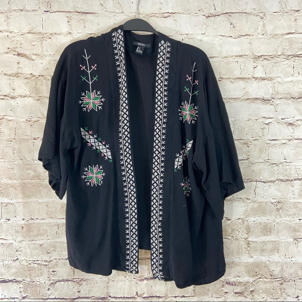 Forever21 black embroidered kimono size small